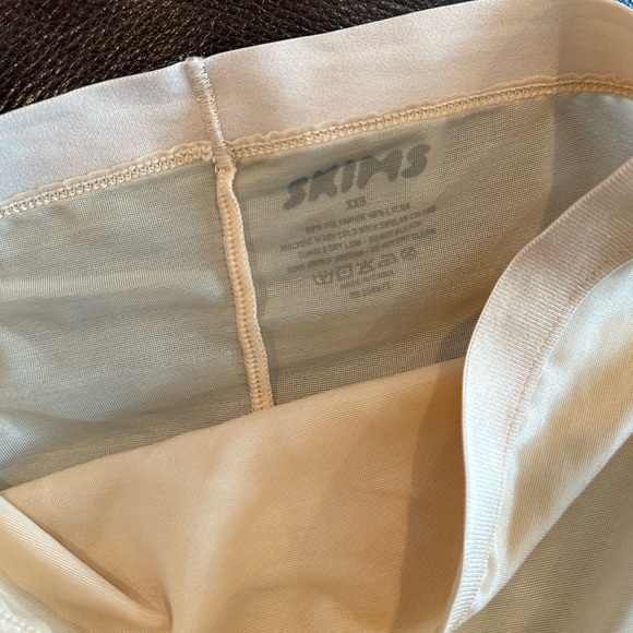 SKIMS Other - SKIMS Sculpting High Waist Brief Shapewear